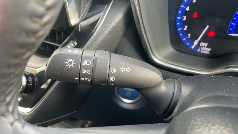 Toyota Corolla 1.8 VVT-i Hybrid Icon Tech 5dr CVT Hybrid Estate